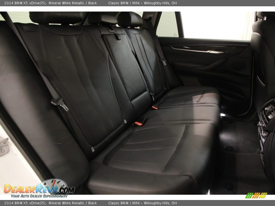2014 BMW X5 xDrive35i Mineral White Metallic / Black Photo #24