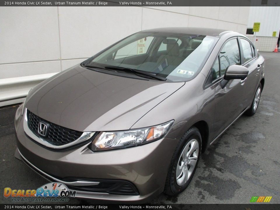 Front 3/4 View of 2014 Honda Civic LX Sedan Photo #9
