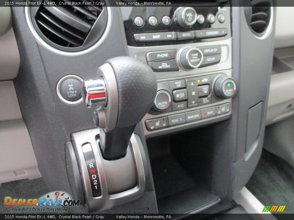 2015 Honda Pilot EX-L 4WD Crystal Black Pearl / Gray Photo #15
