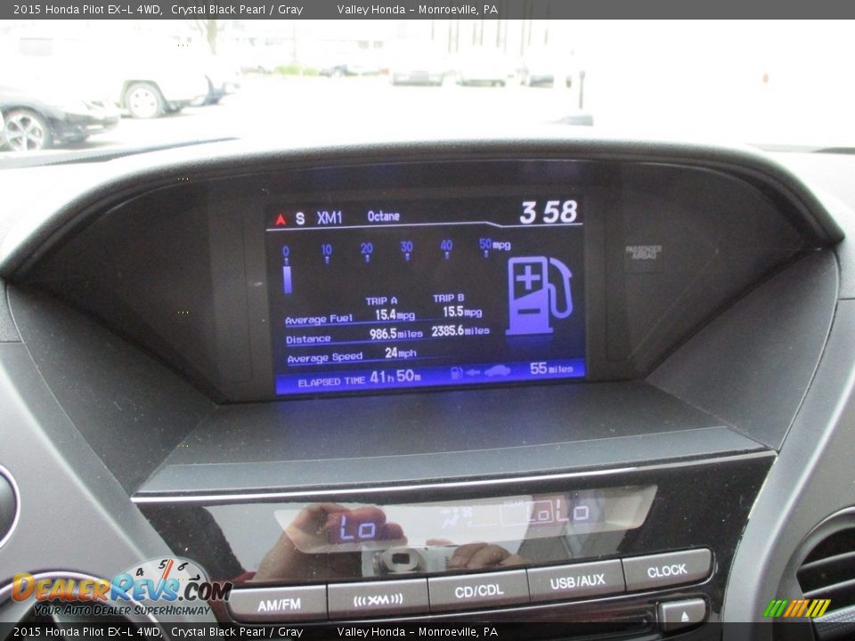 2015 Honda Pilot EX-L 4WD Crystal Black Pearl / Gray Photo #16