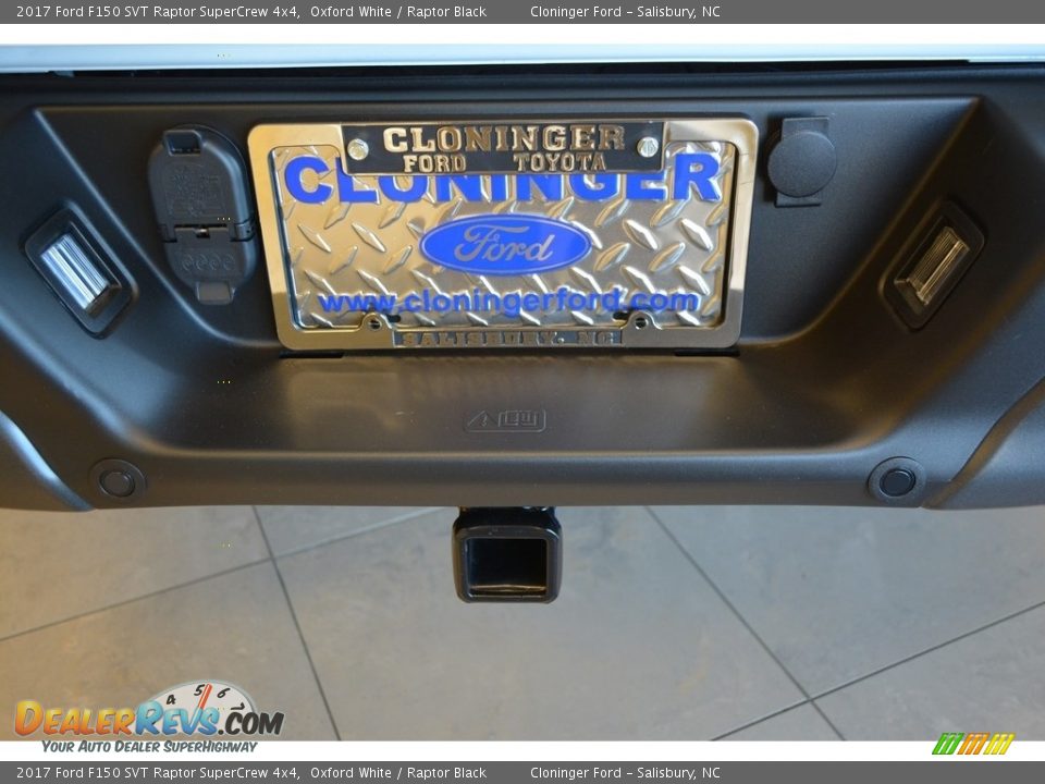 2017 Ford F150 SVT Raptor SuperCrew 4x4 Oxford White / Raptor Black Photo #5