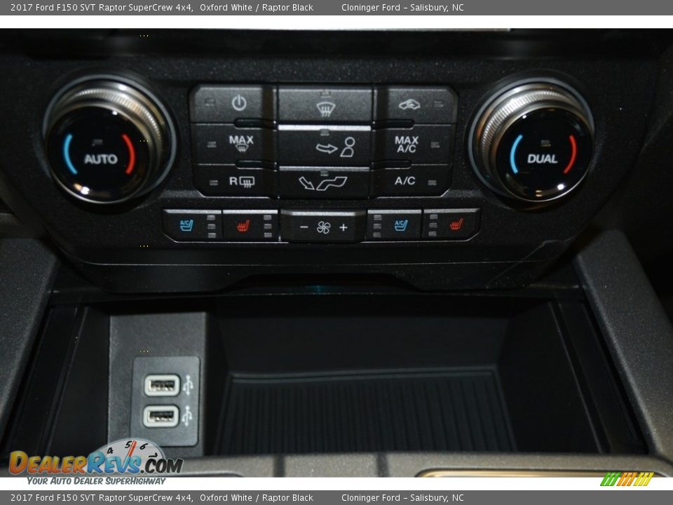 Controls of 2017 Ford F150 SVT Raptor SuperCrew 4x4 Photo #19