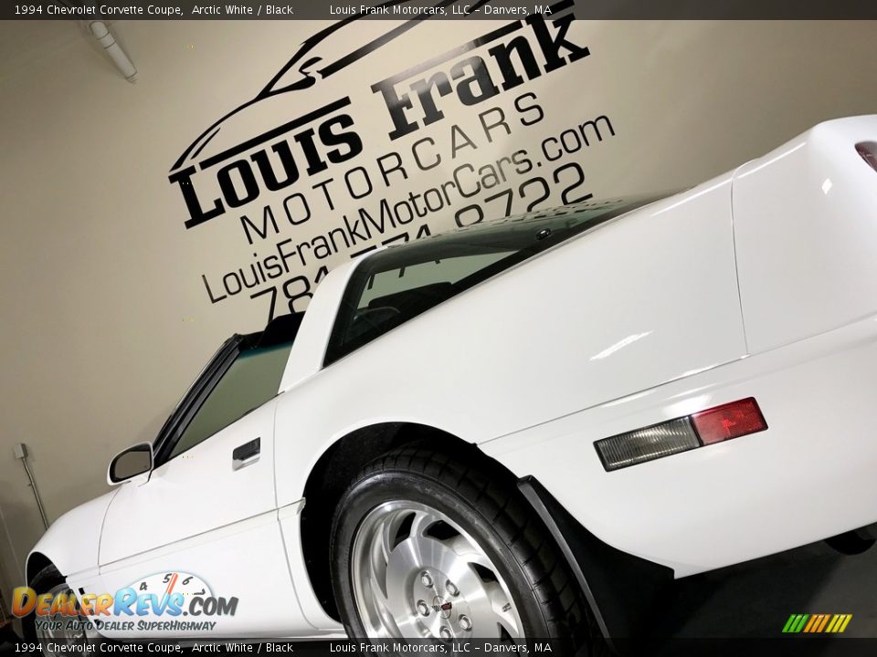 1994 Chevrolet Corvette Coupe Arctic White / Black Photo #23