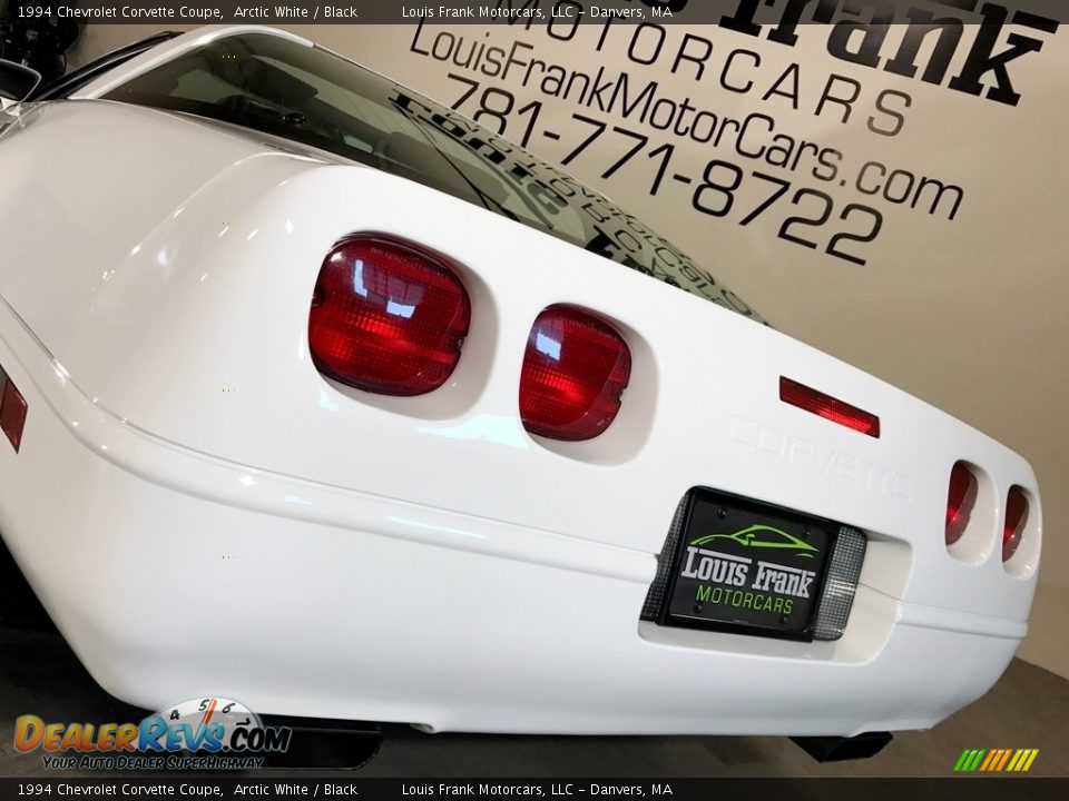 1994 Chevrolet Corvette Coupe Arctic White / Black Photo #29