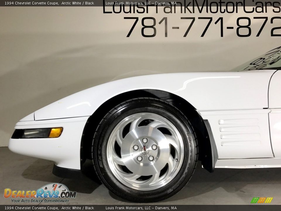 1994 Chevrolet Corvette Coupe Arctic White / Black Photo #30