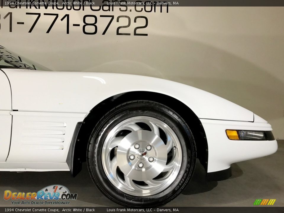 1994 Chevrolet Corvette Coupe Arctic White / Black Photo #31
