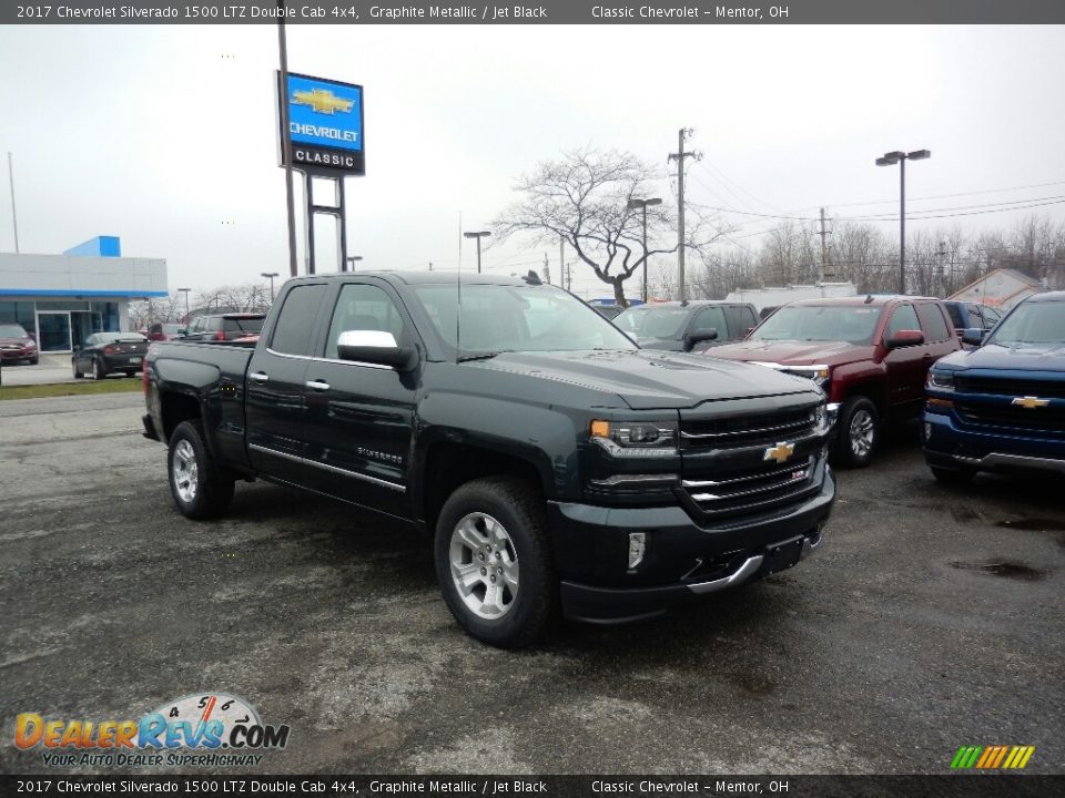 2017 Chevrolet Silverado 1500 LTZ Double Cab 4x4 Graphite Metallic / Jet Black Photo #3