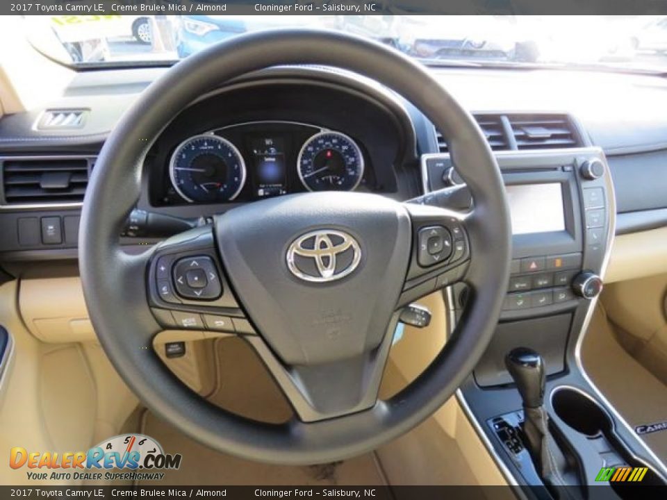 2017 Toyota Camry LE Creme Brulee Mica / Almond Photo #5