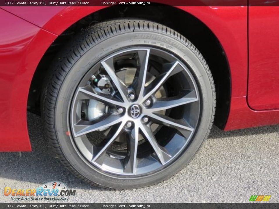 2017 Toyota Camry XSE Ruby Flare Pearl / Black Photo #4