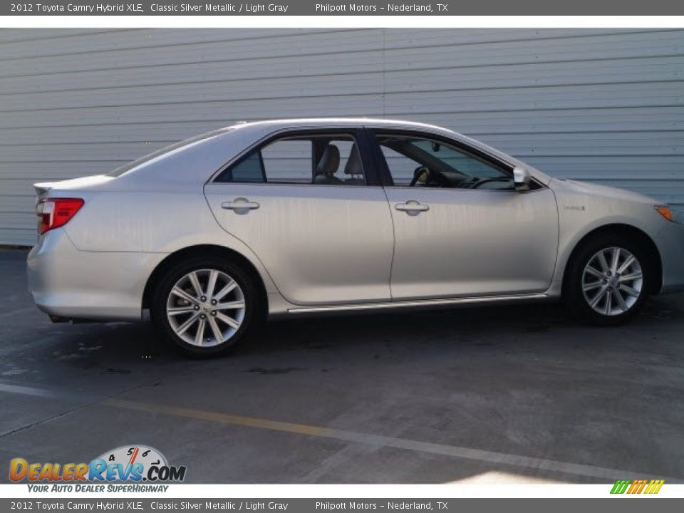 2012 Toyota Camry Hybrid XLE Classic Silver Metallic / Light Gray Photo #8