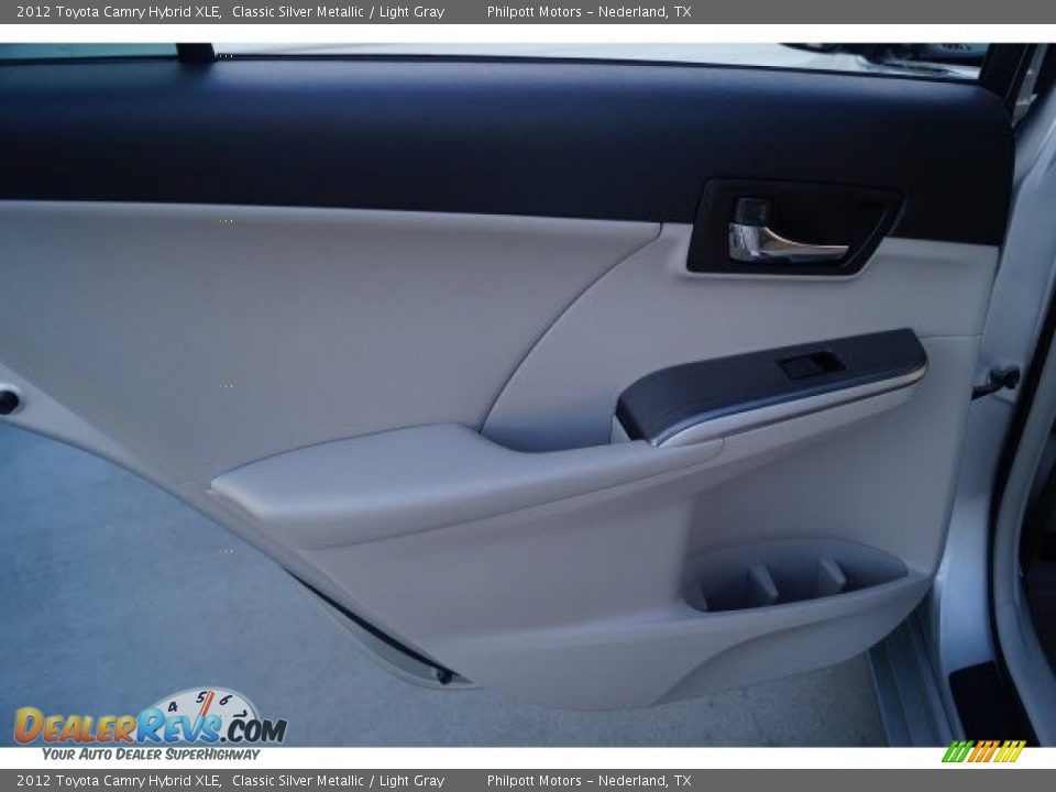 2012 Toyota Camry Hybrid XLE Classic Silver Metallic / Light Gray Photo #14