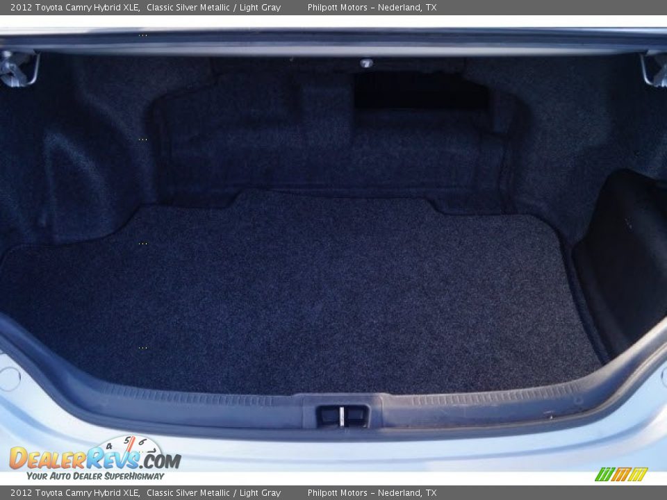 2012 Toyota Camry Hybrid XLE Classic Silver Metallic / Light Gray Photo #18