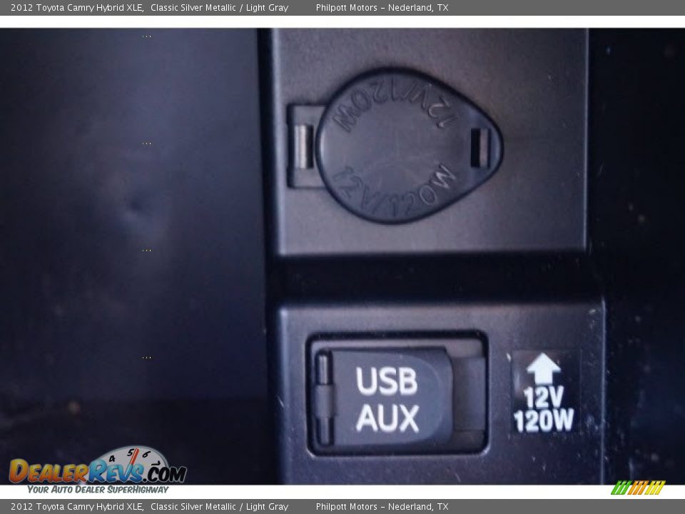 2012 Toyota Camry Hybrid XLE Classic Silver Metallic / Light Gray Photo #25