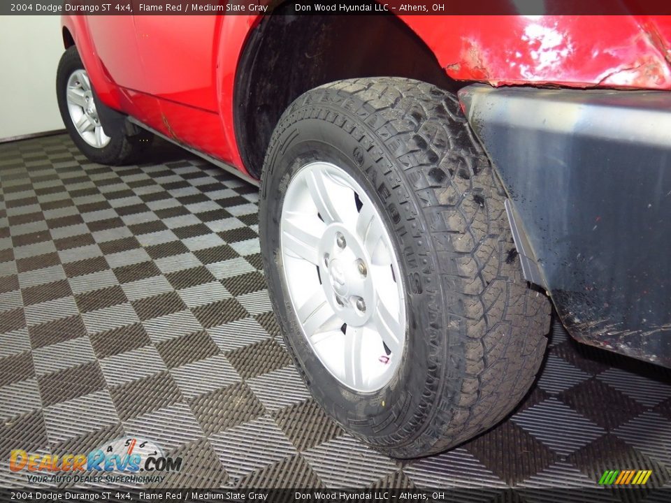 2004 Dodge Durango ST 4x4 Flame Red / Medium Slate Gray Photo #17