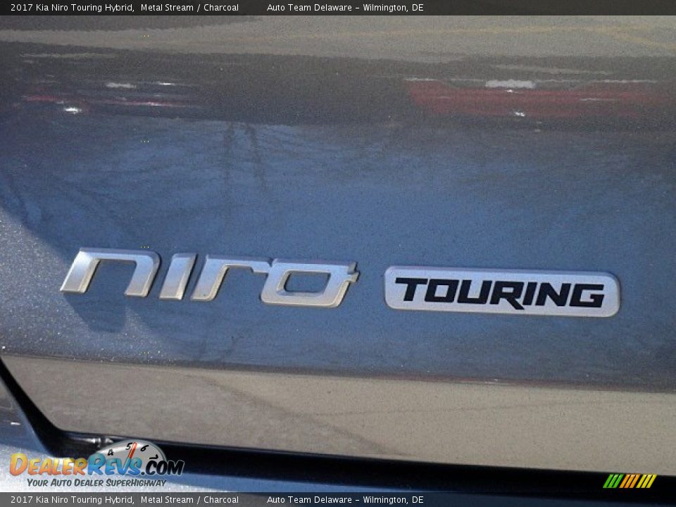 2017 Kia Niro Touring Hybrid Metal Stream / Charcoal Photo #31
