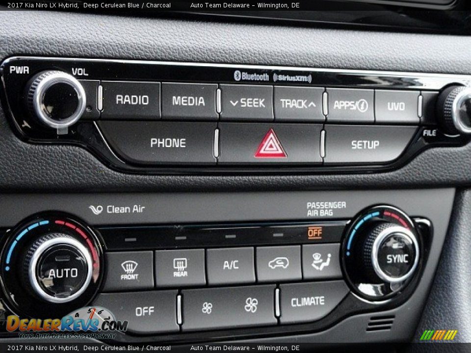 Controls of 2017 Kia Niro LX Hybrid Photo #16