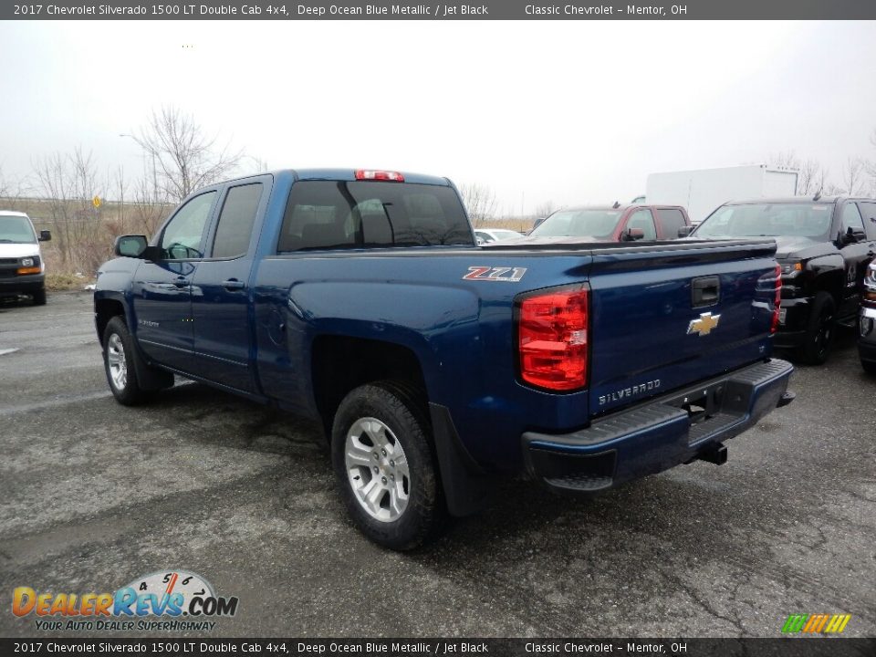 2017 Chevrolet Silverado 1500 LT Double Cab 4x4 Deep Ocean Blue Metallic / Jet Black Photo #5