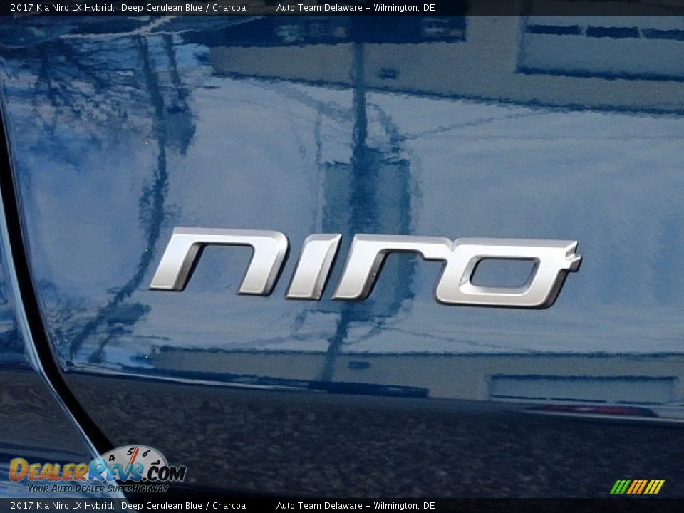 2017 Kia Niro LX Hybrid Deep Cerulean Blue / Charcoal Photo #29