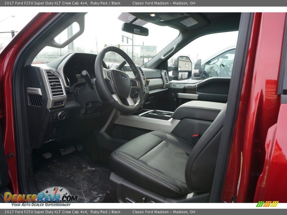 2017 Ford F250 Super Duty XLT Crew Cab 4x4 Ruby Red / Black Photo #4