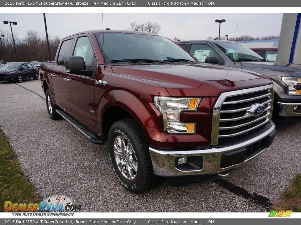 2016 Ford F150 XLT SuperCrew 4x4 Bronze Fire / Medium Earth Gray Photo #1