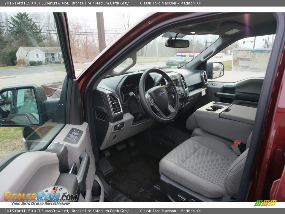 2016 Ford F150 XLT SuperCrew 4x4 Bronze Fire / Medium Earth Gray Photo #4