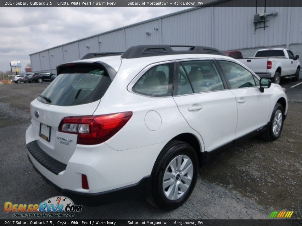 2017 Subaru Outback 2.5i Crystal White Pearl / Warm Ivory Photo #3