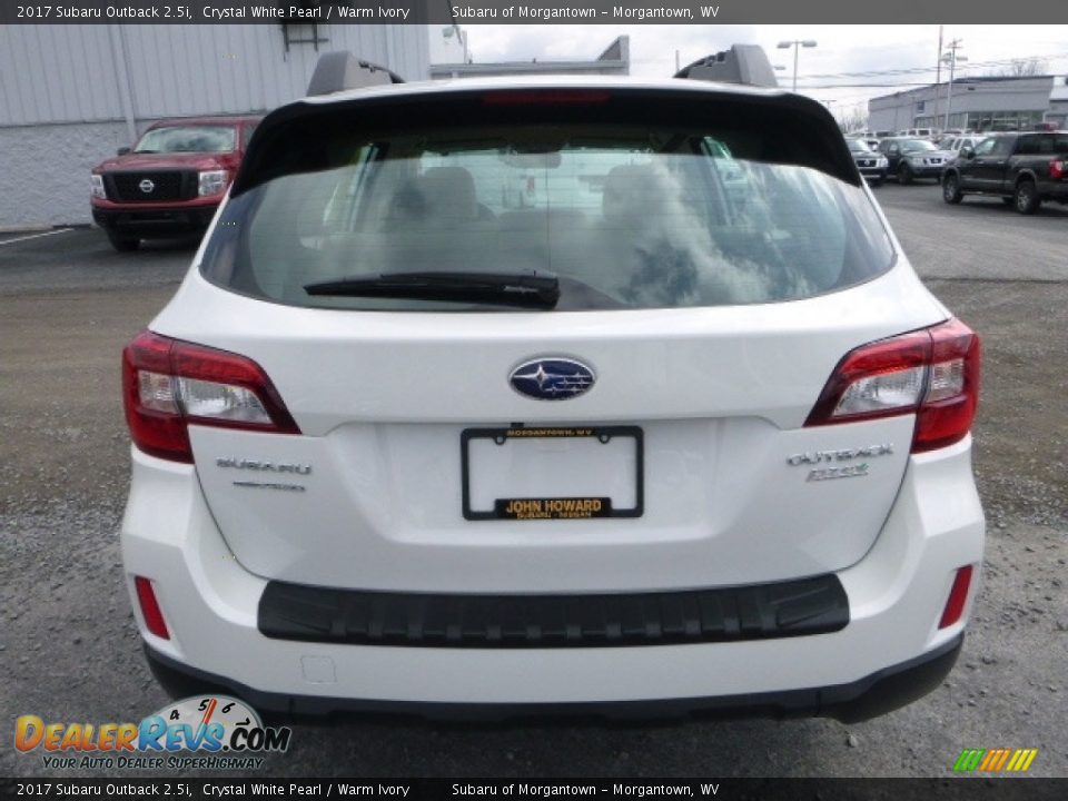 2017 Subaru Outback 2.5i Crystal White Pearl / Warm Ivory Photo #4