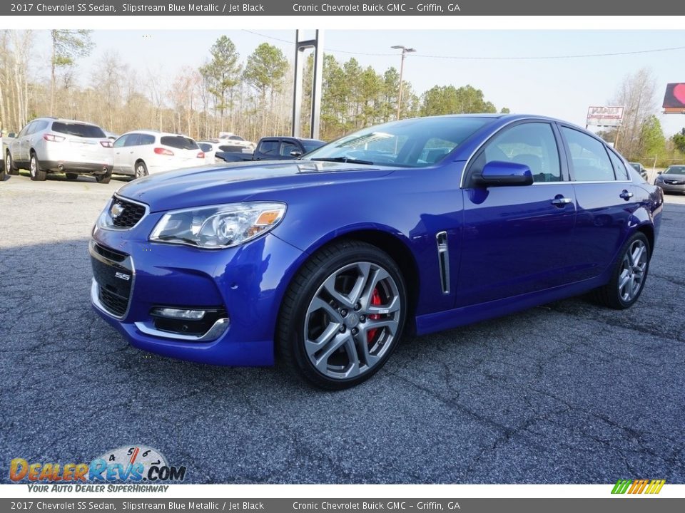 Front 3/4 View of 2017 Chevrolet SS Sedan Photo #3