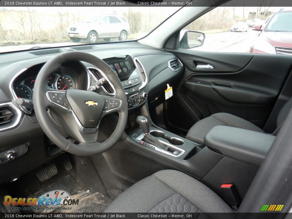 Front Seat of 2018 Chevrolet Equinox LT AWD Photo #7
