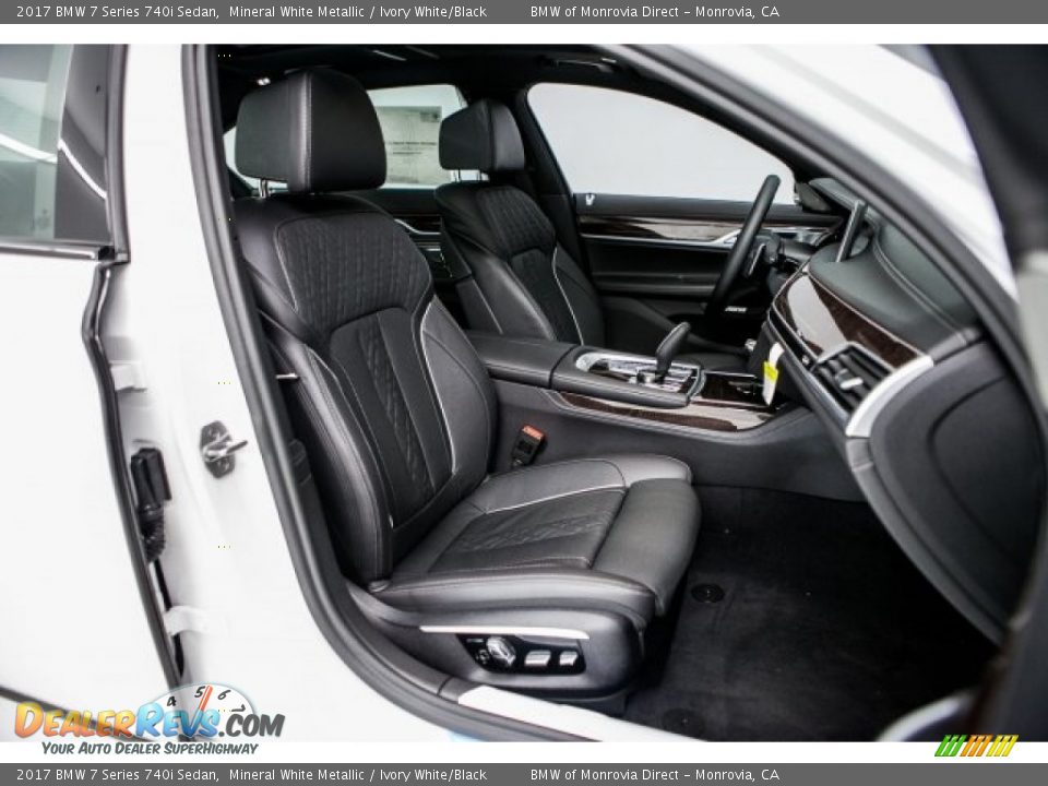 2017 BMW 7 Series 740i Sedan Mineral White Metallic / Ivory White/Black Photo #2
