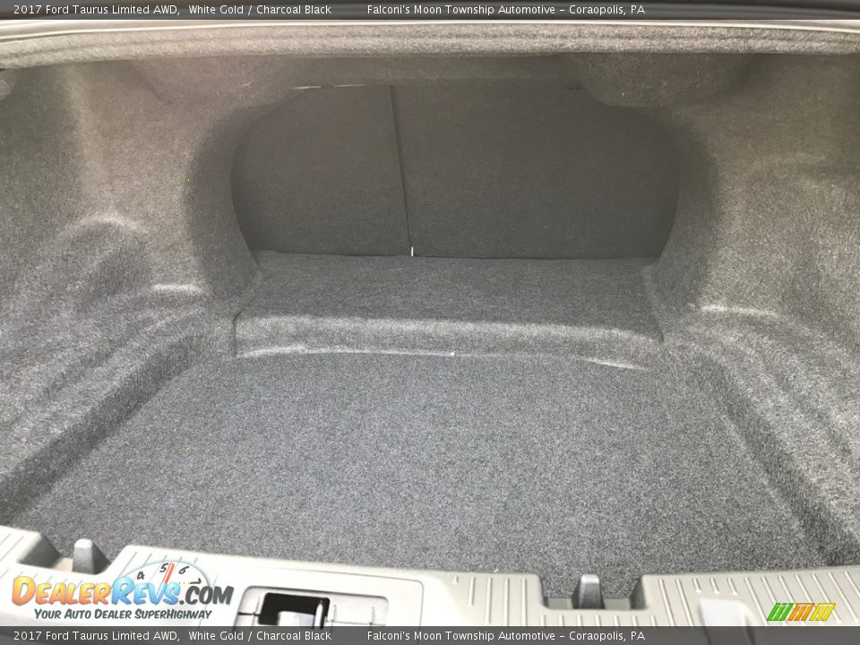 2017 Ford Taurus Limited AWD White Gold / Charcoal Black Photo #7
