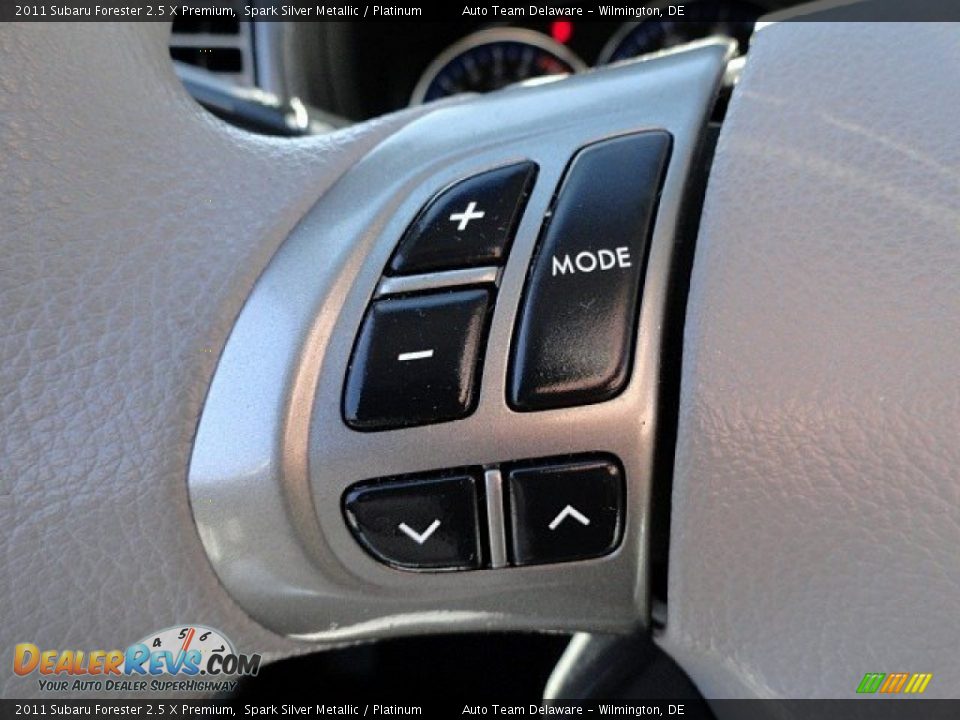 2011 Subaru Forester 2.5 X Premium Spark Silver Metallic / Platinum Photo #26