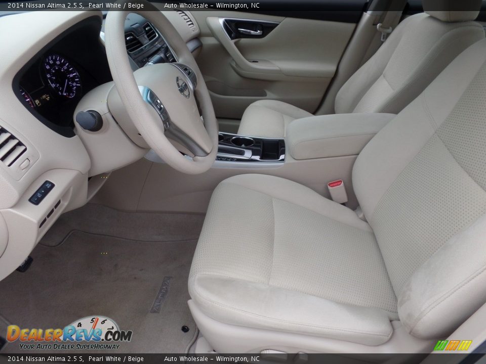 2014 Nissan Altima 2.5 S Pearl White / Beige Photo #11