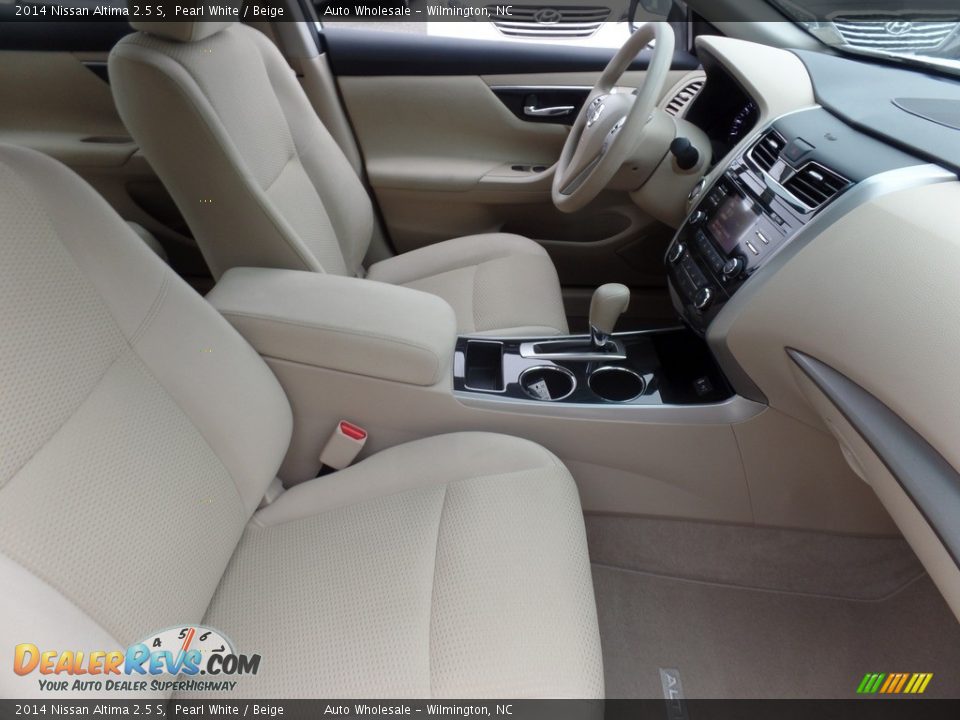 2014 Nissan Altima 2.5 S Pearl White / Beige Photo #13
