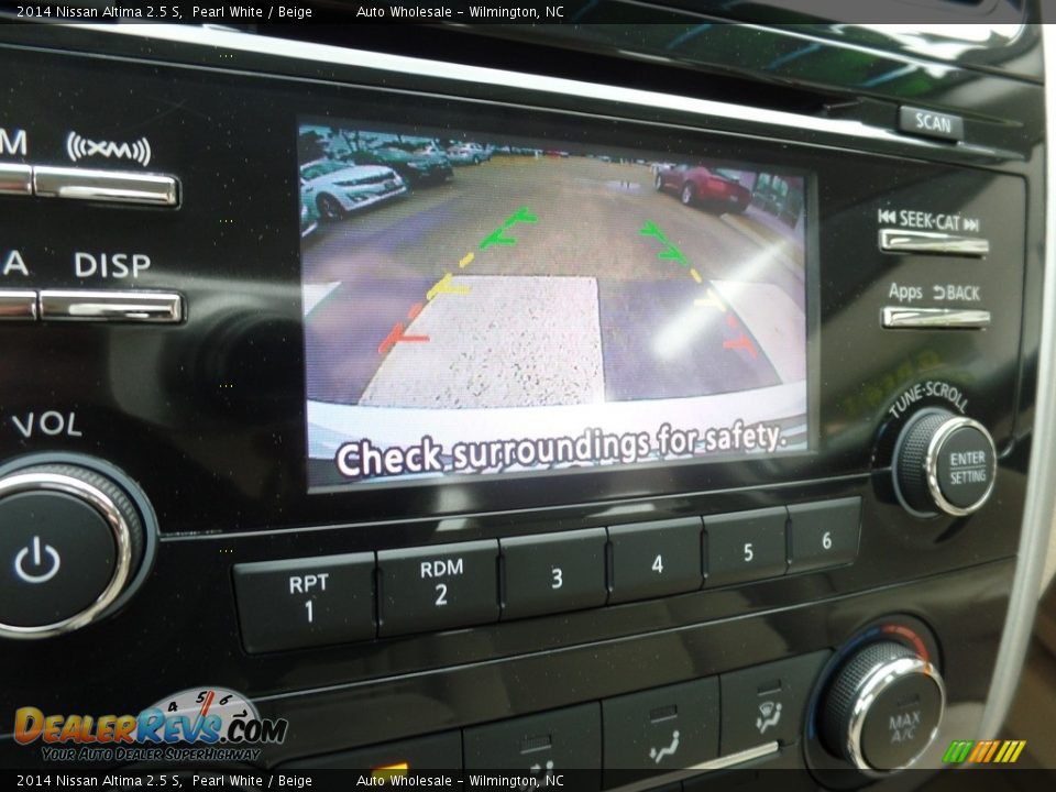 2014 Nissan Altima 2.5 S Pearl White / Beige Photo #18