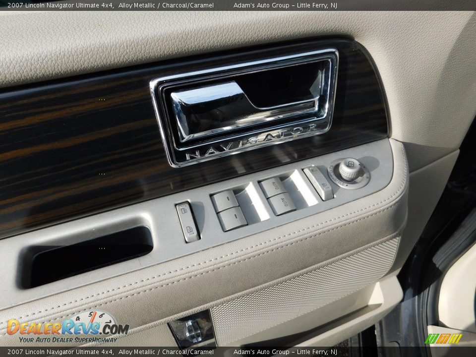 2007 Lincoln Navigator Ultimate 4x4 Alloy Metallic / Charcoal/Caramel Photo #9