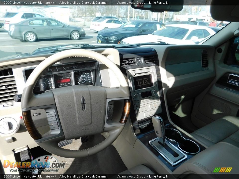2007 Lincoln Navigator Ultimate 4x4 Alloy Metallic / Charcoal/Caramel Photo #13