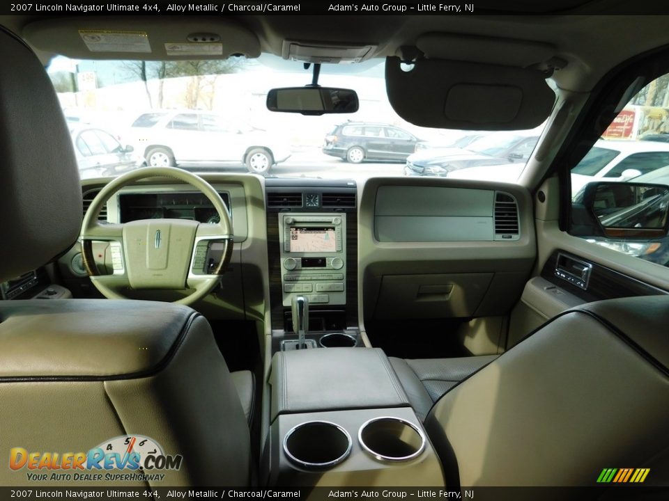 2007 Lincoln Navigator Ultimate 4x4 Alloy Metallic / Charcoal/Caramel Photo #32