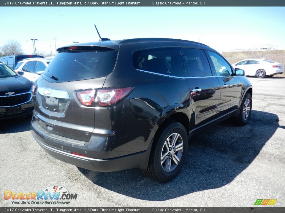 2017 Chevrolet Traverse LT Tungsten Metallic / Dark Titanium/Light Titanium Photo #4