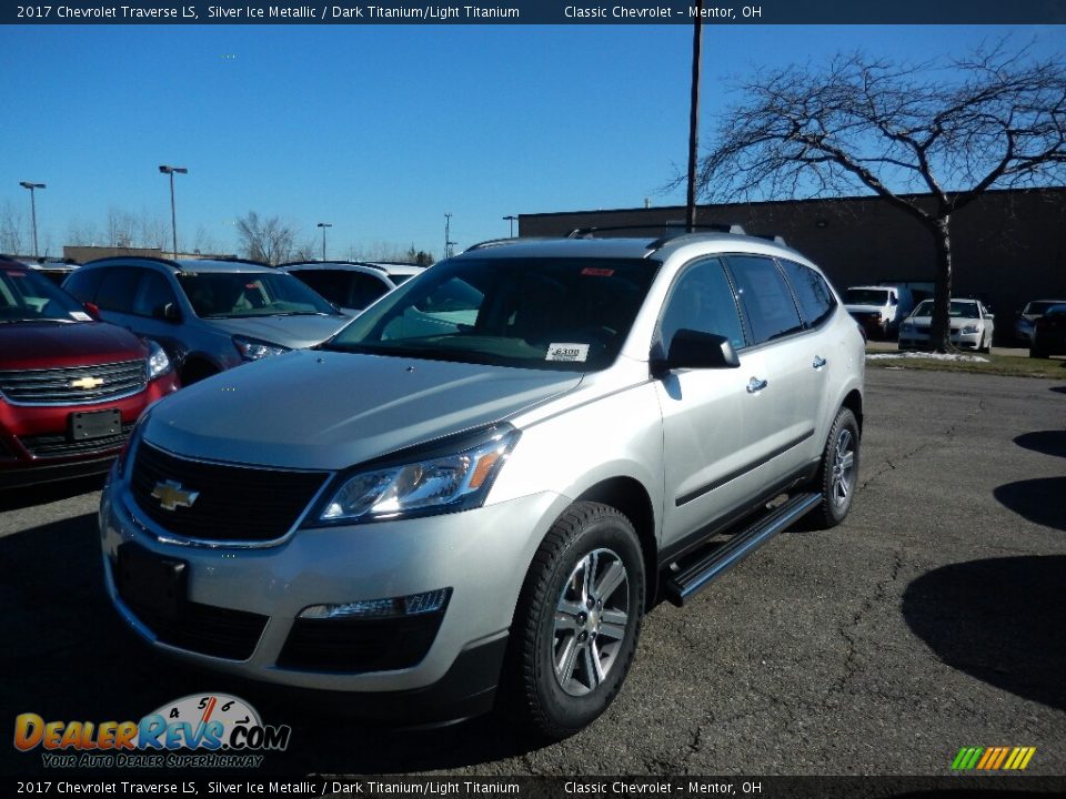 2017 Chevrolet Traverse LS Silver Ice Metallic / Dark Titanium/Light Titanium Photo #1