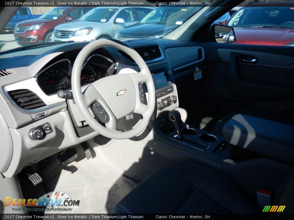 2017 Chevrolet Traverse LS Silver Ice Metallic / Dark Titanium/Light Titanium Photo #7