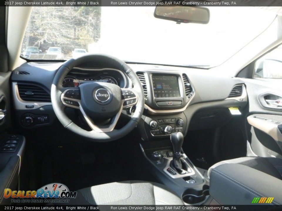 2017 Jeep Cherokee Latitude 4x4 Bright White / Black Photo #12