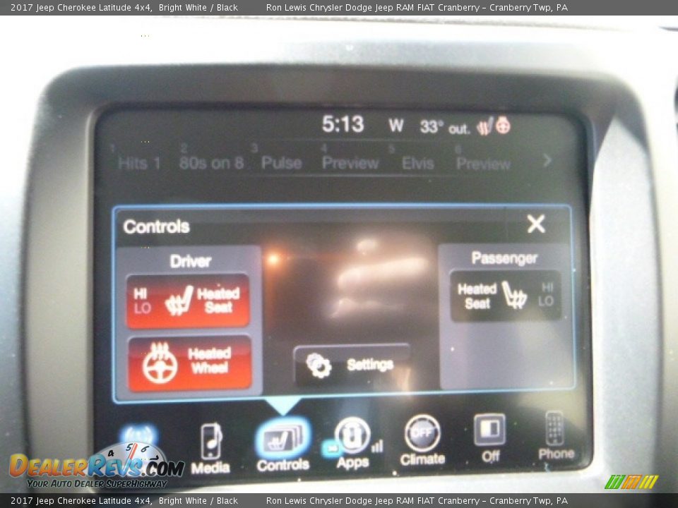 2017 Jeep Cherokee Latitude 4x4 Bright White / Black Photo #18