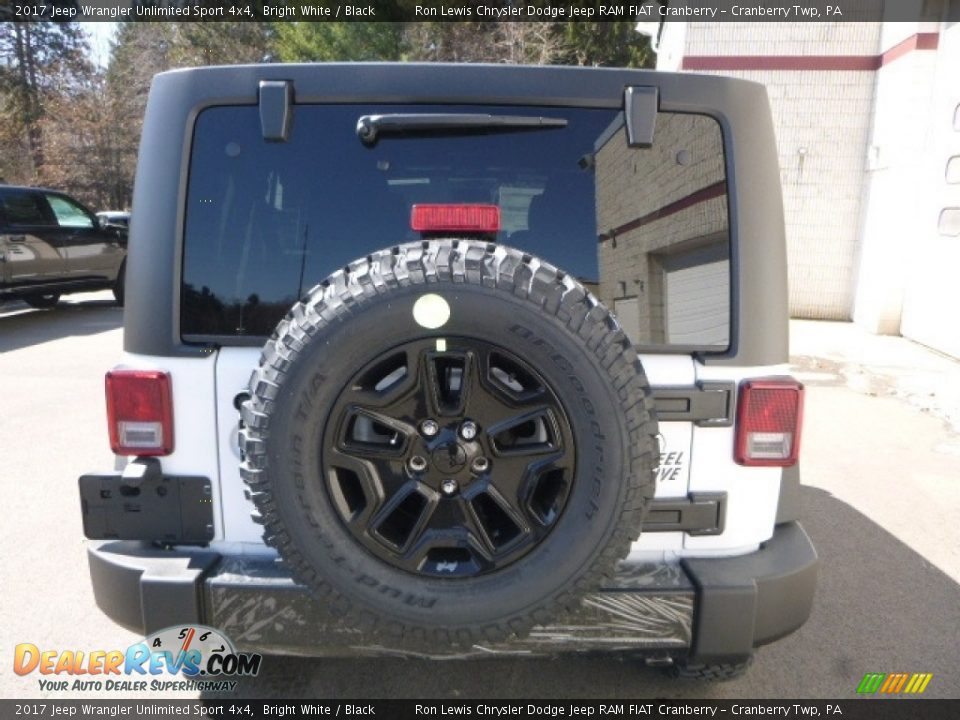 2017 Jeep Wrangler Unlimited Sport 4x4 Bright White / Black Photo #5