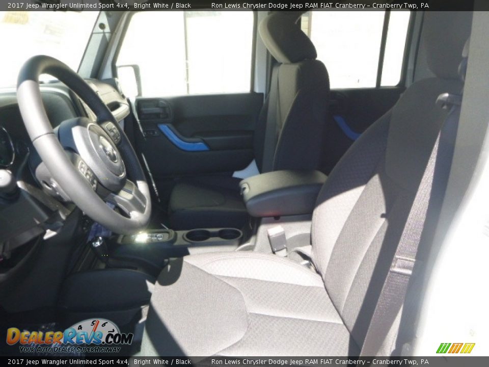 2017 Jeep Wrangler Unlimited Sport 4x4 Bright White / Black Photo #14
