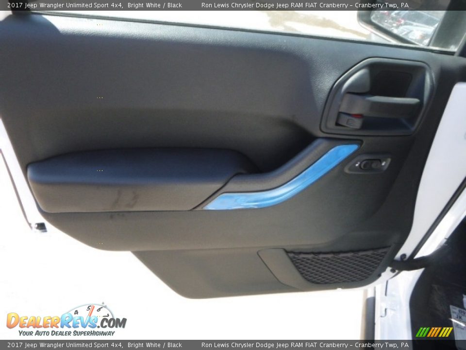 2017 Jeep Wrangler Unlimited Sport 4x4 Bright White / Black Photo #15