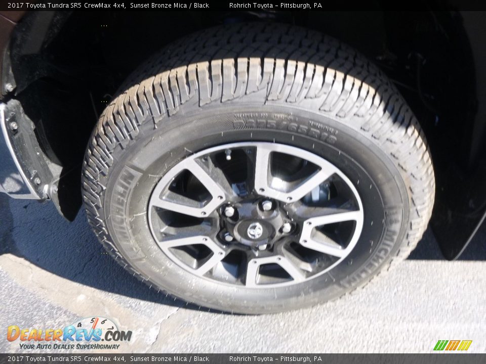2017 Toyota Tundra SR5 CrewMax 4x4 Sunset Bronze Mica / Black Photo #5