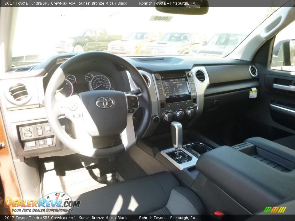 2017 Toyota Tundra SR5 CrewMax 4x4 Sunset Bronze Mica / Black Photo #8