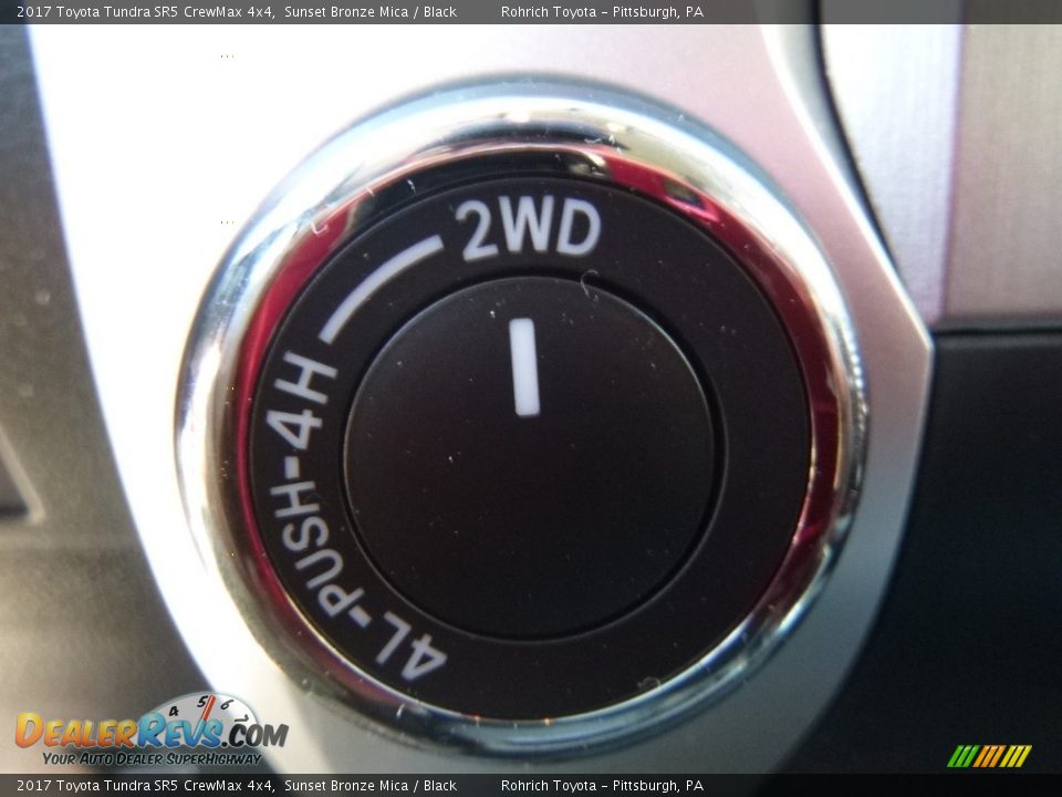 2017 Toyota Tundra SR5 CrewMax 4x4 Sunset Bronze Mica / Black Photo #13