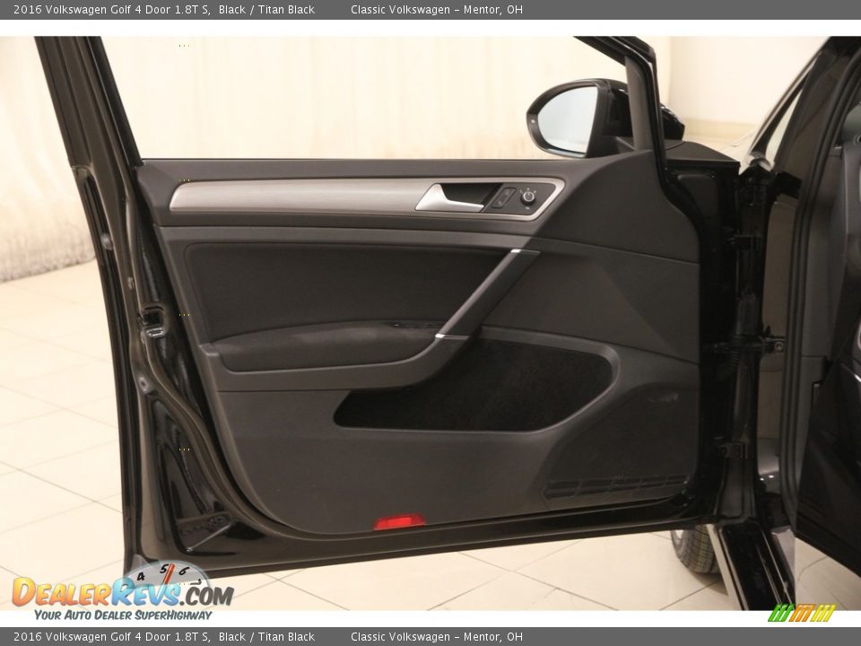 2016 Volkswagen Golf 4 Door 1.8T S Black / Titan Black Photo #4